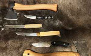 Knives used in bushcraft image